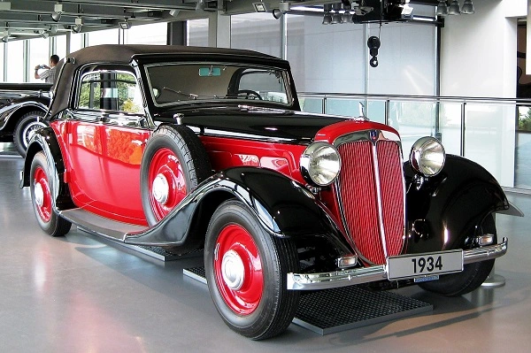 The first Audi Front