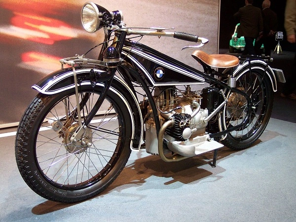 First BMW motorcycle R32