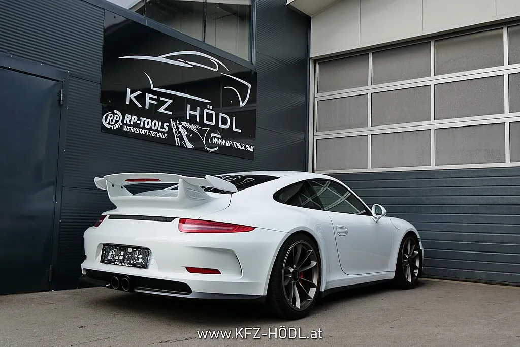 Porsche 911 GT3 Coupé DSG*Clubsport*Approved* Image 2