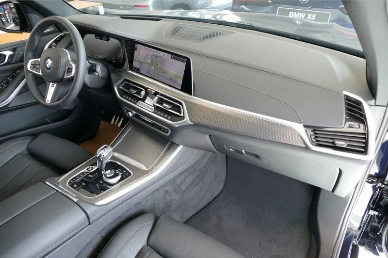 BMW X5 M50i xDrive =Panorama= Distronic/Massage Гаранция Image 8