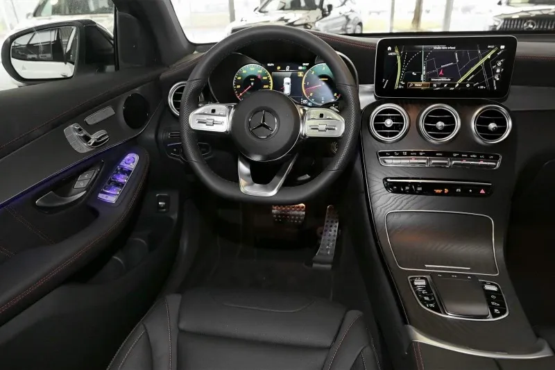 Mercedes-Benz GLC 400 d 4Matic =AMG= Night Package/Distronic Гаранция Image 4