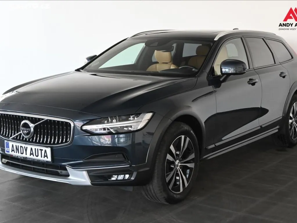Volvo V90 2,0 D4 140kW AWD Cross Country Image 2