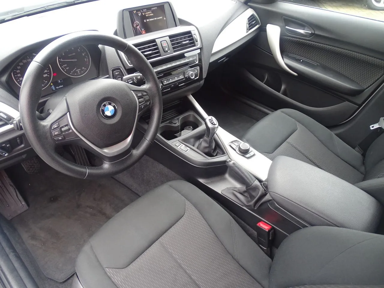 BMW 1er Reihe 118i Advantage...  Image 7