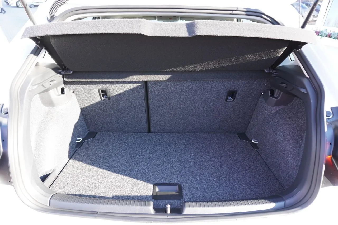 Volkswagen Polo 1.0 TSI Sitzheizung Bluetooth...  Image 8