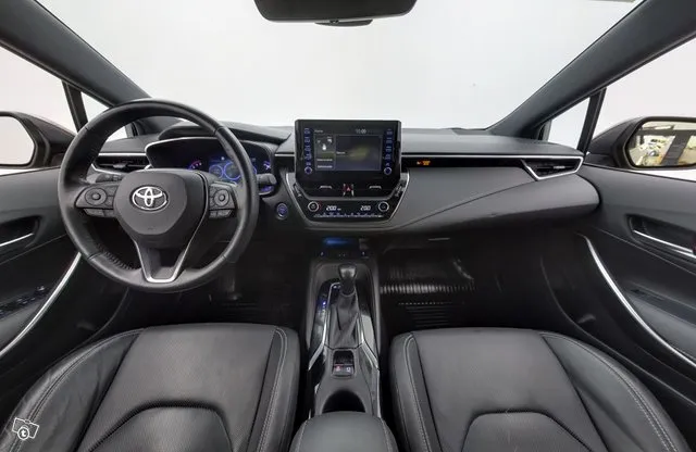 Toyota Corolla Touring Sports 2,0 Hybrid Lounge / Adapt. Vakkari / Peruutuskamera / Vetokoukku / HUD / Image 9