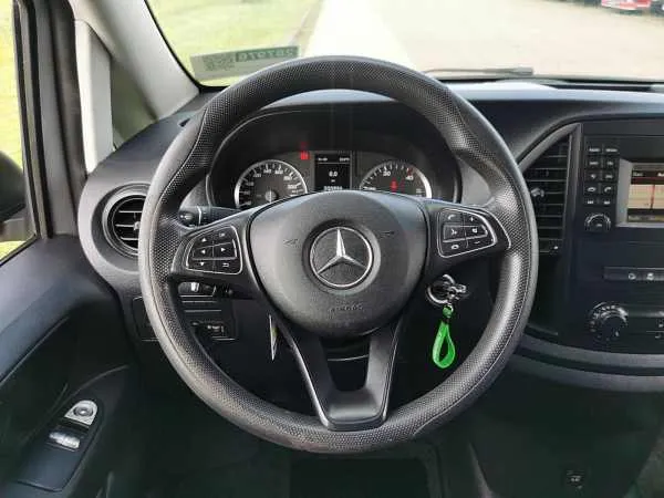 Mercedes-Benz Vito 114 CDI Image 9
