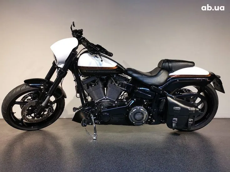 Harley-Davidson CVO  Image 6