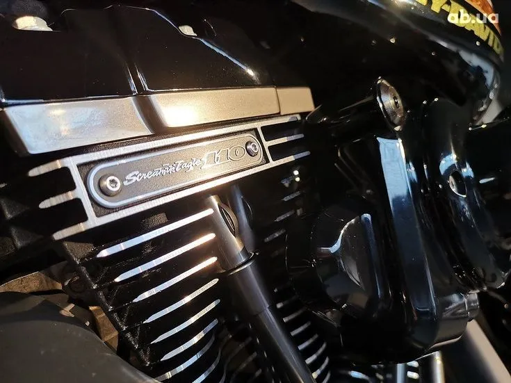 Harley-Davidson CVO  Image 7