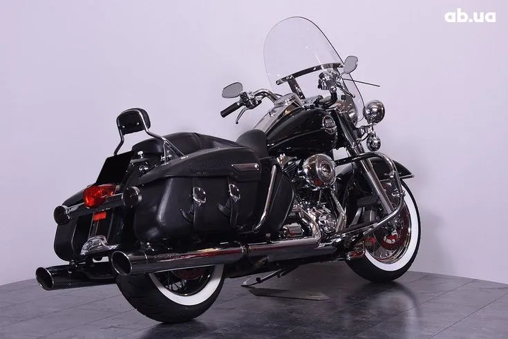 Harley-Davidson Touring  Image 3
